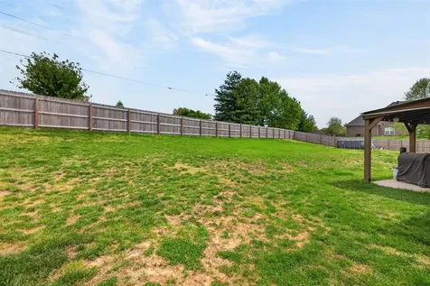 2324 Meadowhill Lane Utica KY 42376