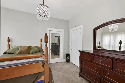134 S Seminary Street Madisonville KY 42431