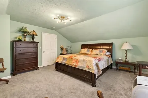 134 S Seminary Street Madisonville KY 42431