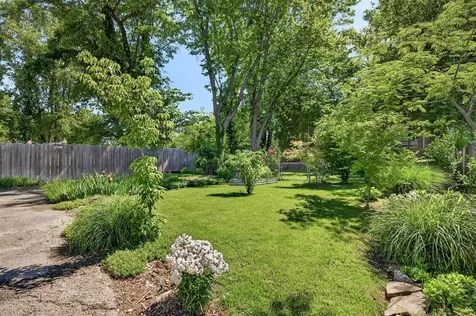 134 S Seminary Street Madisonville KY 42431