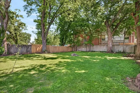 134 S Seminary Street Madisonville KY 42431