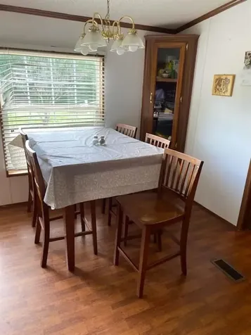 2945 Moseley Road Utica KY 42347