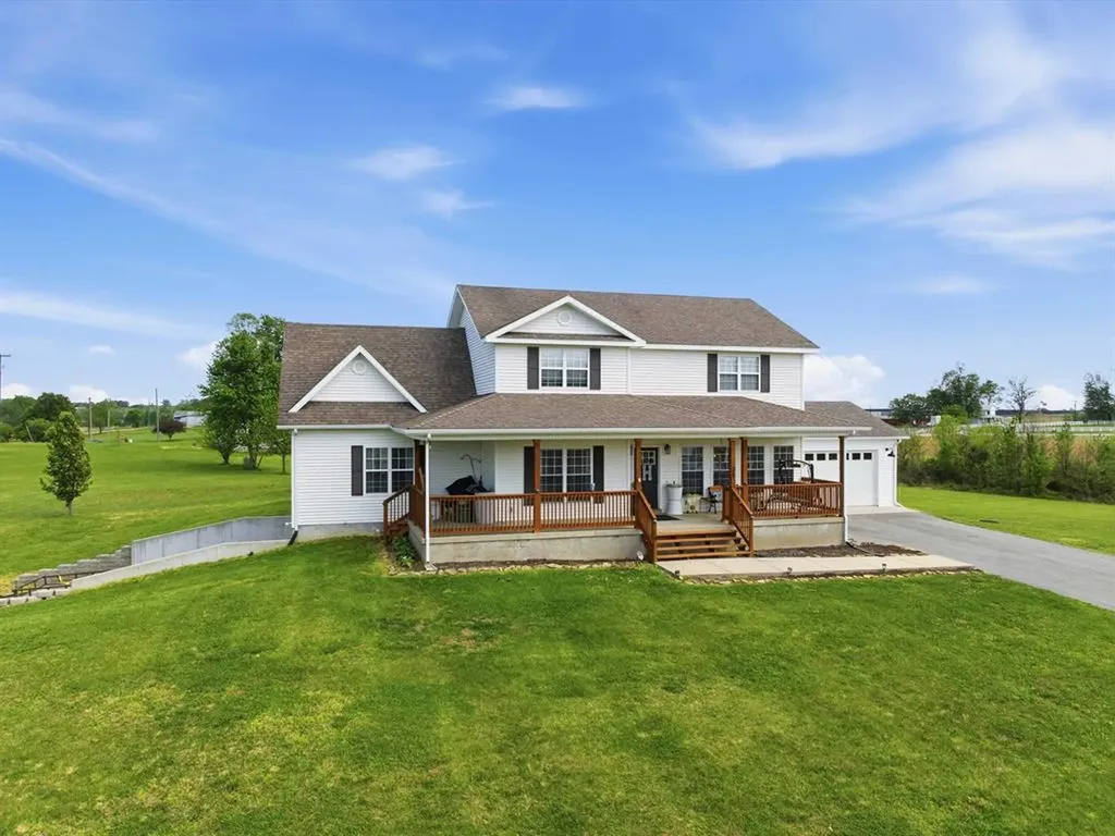 35 Paxton Circle Hartford KY 42347
