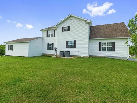 35 Paxton Circle Hartford KY 42347
