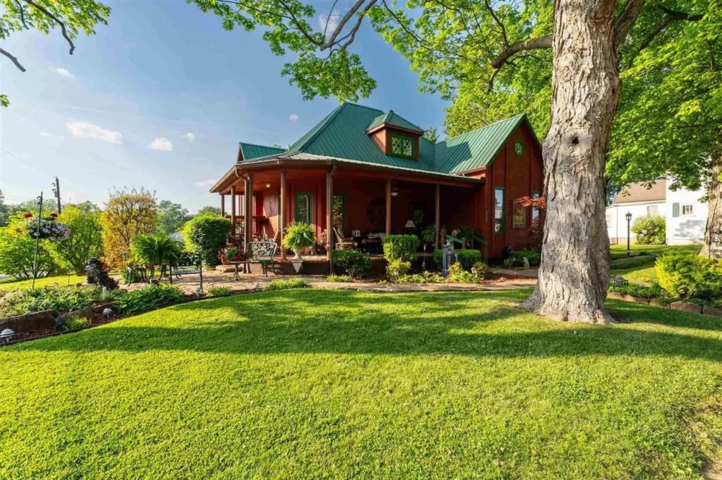 133 W Walnut Street Hartford KY 42347
