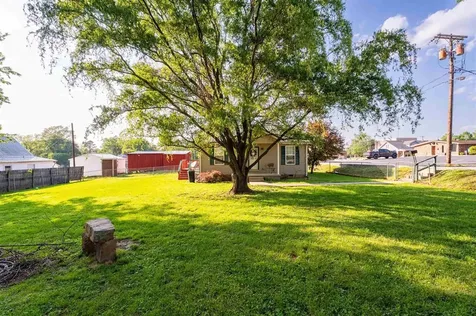 133 W Walnut Street Hartford KY 42347