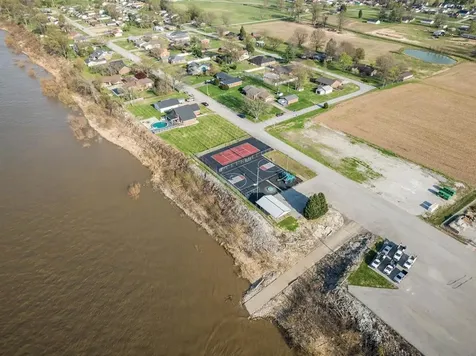 1515 Riverview Drive Lewisport KY 42351