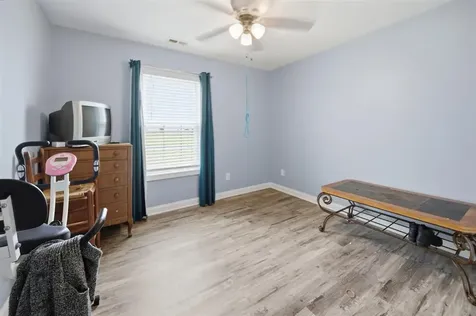 201 Oost Road Utica KY 42376
