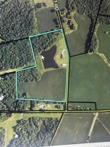 201 Oost Road Utica KY 42376