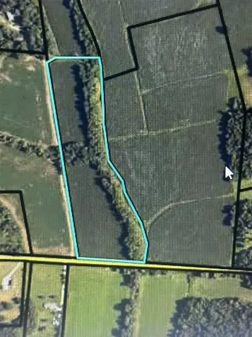 201 Oost Road Utica KY 42376