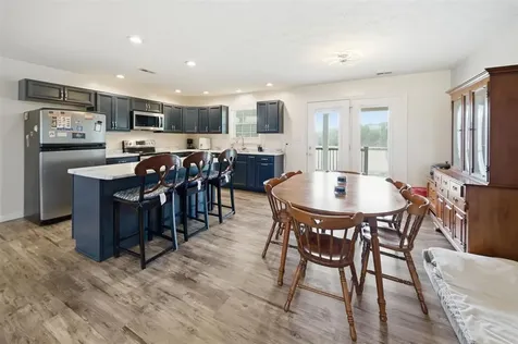 201 Oost Road Utica KY 42376