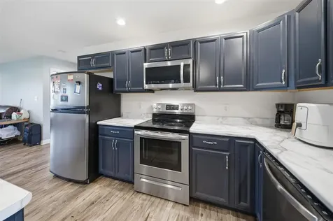 201 Oost Road Utica KY 42376