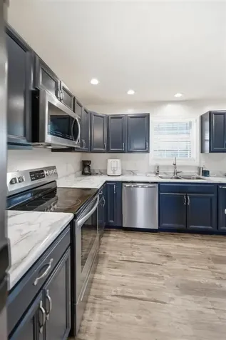 201 Oost Road Utica KY 42376