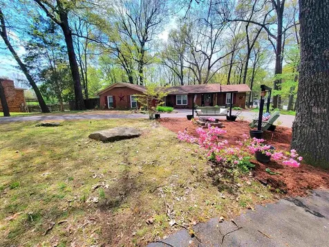 145 Southwind Court Hartford KY 42347