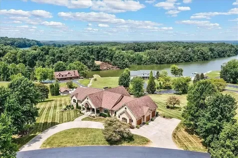 30 Bass Court Whitesville KY 42378