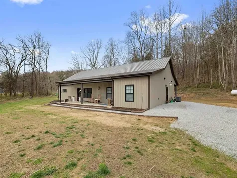 290 Railroad Bed Road Fordsville KY 42343