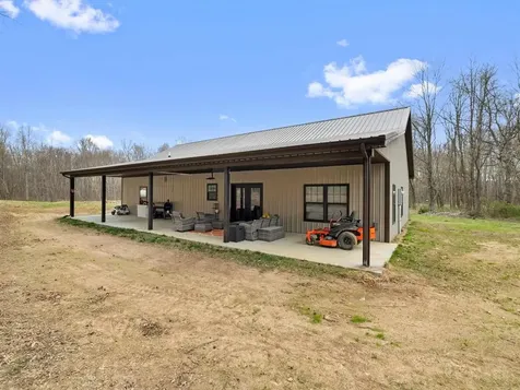 290 Railroad Bed Road Fordsville KY 42343