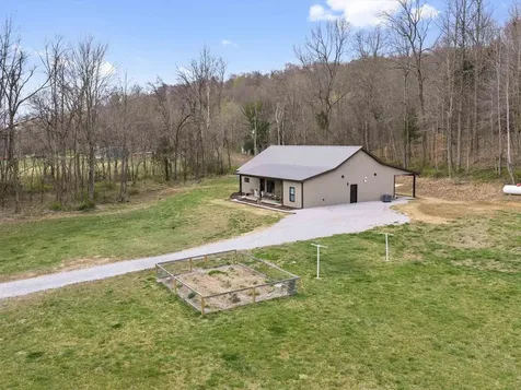 290 Railroad Bed Road Fordsville KY 42343