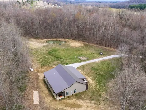 290 Railroad Bed Road Fordsville KY 42343