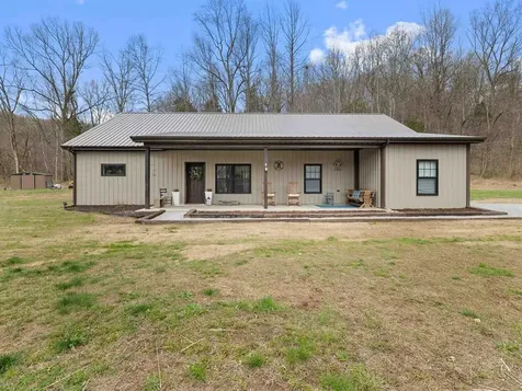 290 Railroad Bed Road Fordsville KY 42343