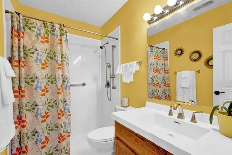 236 Lakewood Drive Owensboro KY 42301