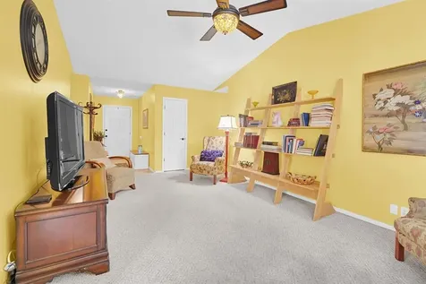 236 Lakewood Drive Owensboro KY 42301