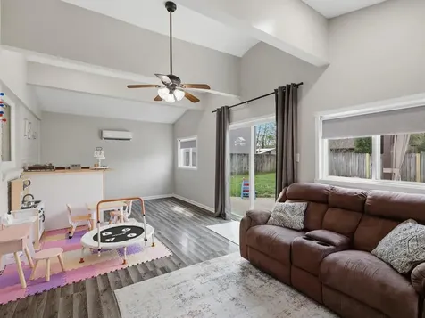 761 Sturgeon Avenue Owensboro KY 42301