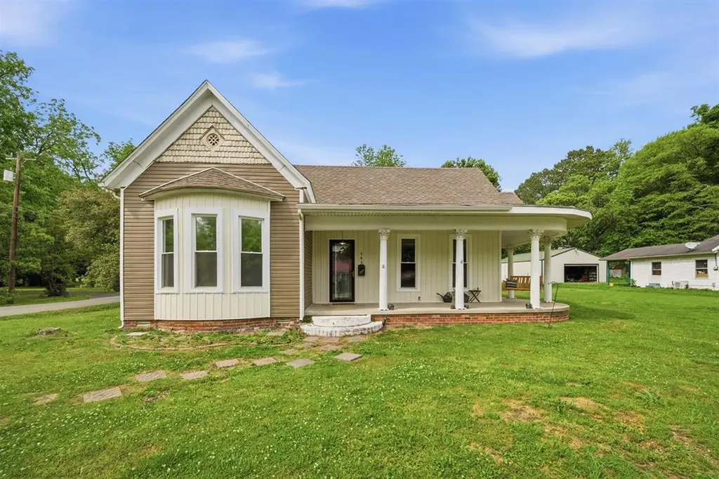 303 Oakwood Drive Hartford KY 42347