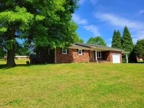 201 E Iron Mountain Drive Hartford KY 42347