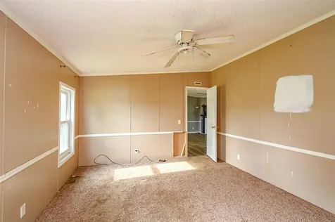 10331 Highway 231 Utica KY 42376