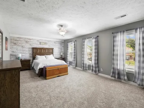 2338 Blossom Court Utica KY 42376