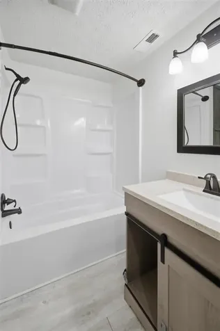 92 Kates Hill Loop Beaver Dam KY 42320