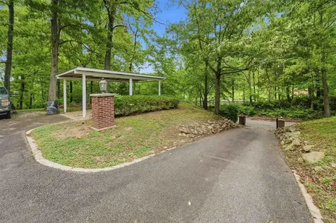 92 Kates Hill Loop Beaver Dam KY 42320