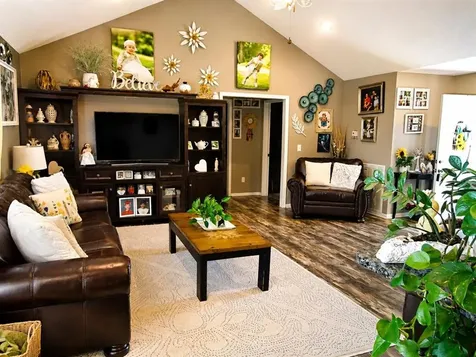 109 Shadowood Trl, Hopkinsville KY 42240