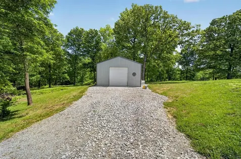 600 Weedman Loop Cromwell KY 42333