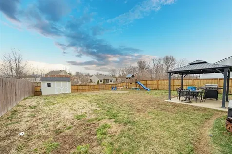 6275 Valley Brook Trace Utica KY 42376