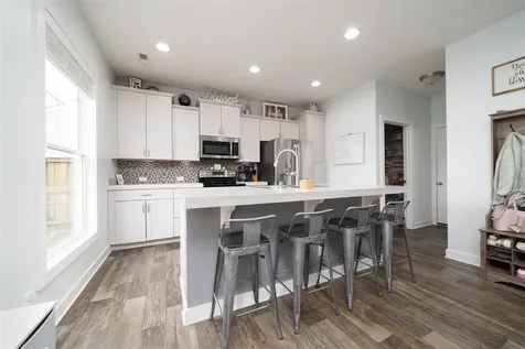 6275 Valley Brook Trace Utica KY 42376
