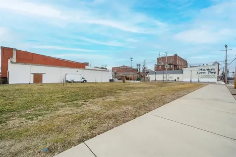 239 1st Street Henderson KY 42420