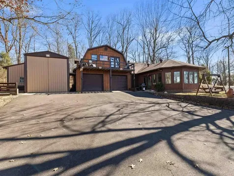 8577 Haynes Station Road Whitesville KY 42378