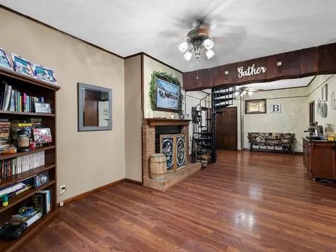 8577 Haynes Station Road Whitesville KY 42378