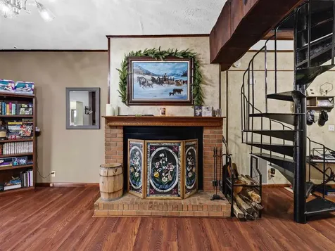 8577 Haynes Station Road Whitesville KY 42378