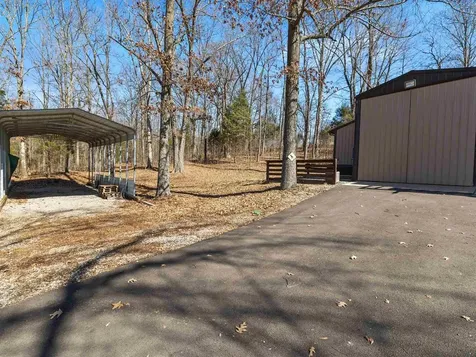 8577 Haynes Station Road Whitesville KY 42378