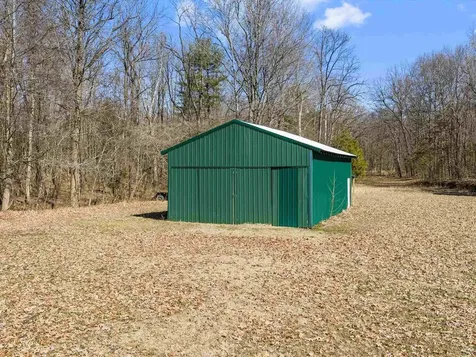 8577 Haynes Station Road Whitesville KY 42378