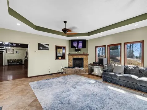 8577 Haynes Station Road Whitesville KY 42378