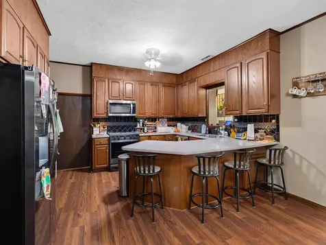 8577 Haynes Station Road Whitesville KY 42378