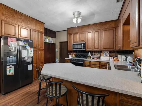 8577 Haynes Station Road Whitesville KY 42378