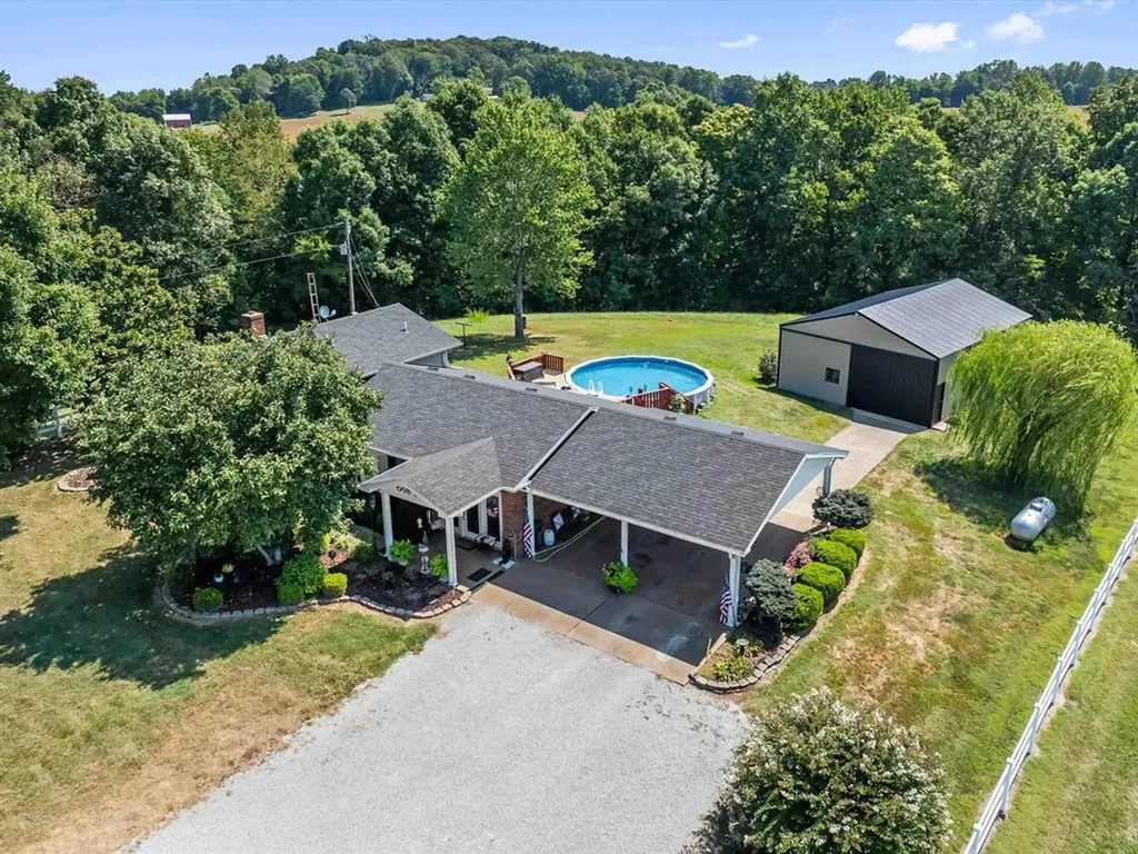 2845 State Route 144 W Philpot KY 42366
