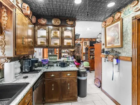 2845 State Route 144 W Philpot KY 42366