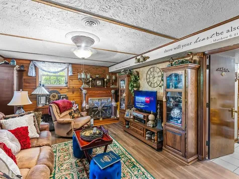 2845 State Route 144 W Philpot KY 42366