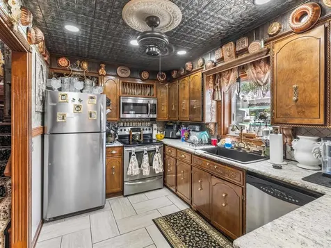 2845 State Route 144 W Philpot KY 42366